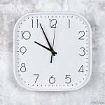 Часы настенные 25 см белые квадратные / Y8025T6-3 
